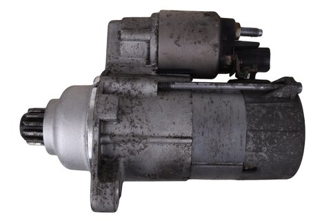 Štartér 2,0 kW 02M911024M