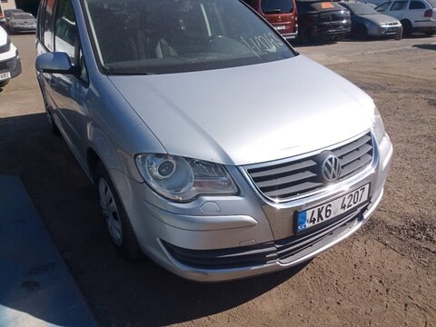 Volkswagen Touran 1.6 75kW