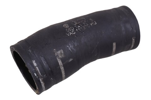 Hadica vodný chladič 06D121101B
