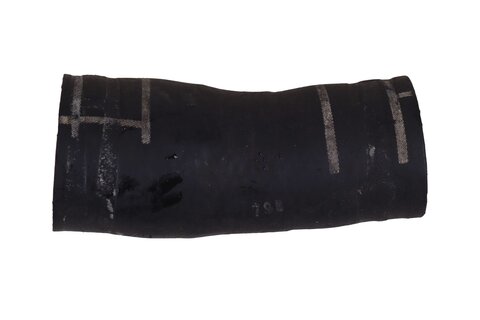 Hadica vodný chladič 06D121101B