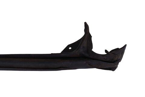 Tesnenie ľavých krídlových dverí (vysoká strecha) YC15-V42265-CY