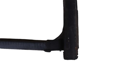 Tesnenie ľavých krídlových dverí (vysoká strecha) YC15-V42265-CY