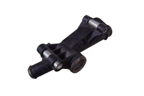 Spojovacia rúrka vody (kúrenie / termostat) BM5G-8594-FA