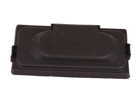 Kryt poistkovej skrine v motore