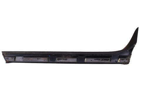 Spoiler piatych dverí ľavý combi 3G9805945
