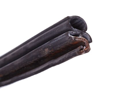 Tesnenie dverí predné pravé 7D0837912
