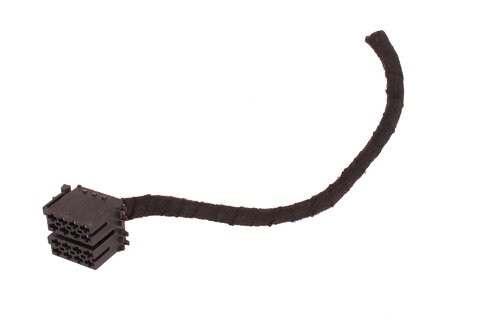 ISO konektor (audio, napájanie)