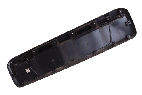 Plastová lišta dverí kufra pre osvetlenie ŠPZ 848102812R