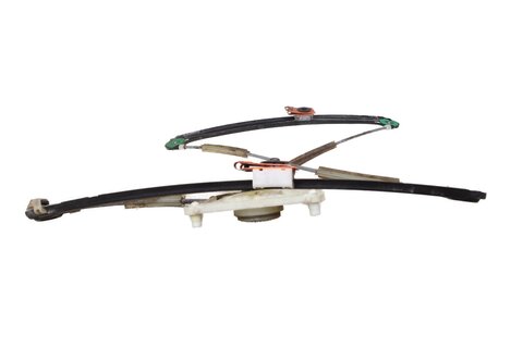 Sťahovací mechanizmus okna predný pravý 3dv (bez motorčeka) 8P3837462