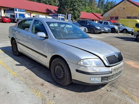 Škoda Octavia 1.6 FSI 85 kW