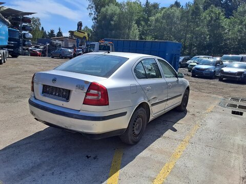 Škoda Octavia 1.6 FSI 85 kW