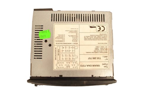 Autorádio Blaupunkt rádio + DMS 4x 40W
