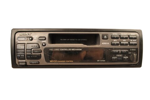 Autorádio s MC univerzálnou fm/mw/lw/stereo