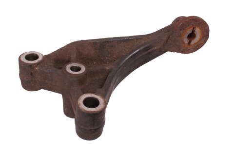 Držiak motora spodný stred