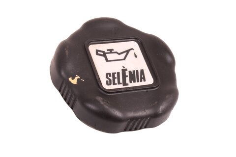 Zátka na olej čierna (Olejové viečko)