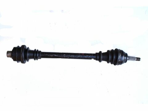 Pravá predná poloosa 23 drážok pri kolese 44 drážok ABS