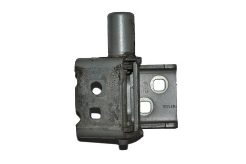 Pravý predný spodný pánt dverí