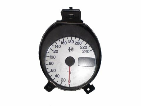 Prístrojový štít (počítač kilometrov)