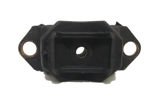 Silentblok uloženia motora