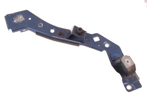 Pravá časť hornej priečky predného čela