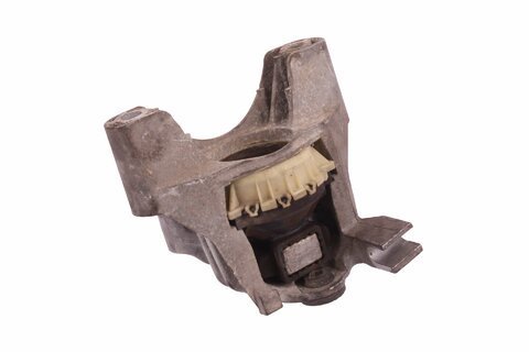 Zavesenie motora predné