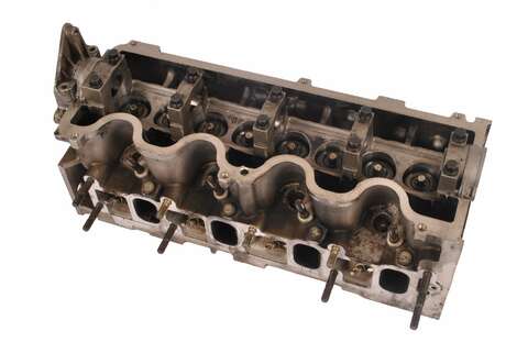 Hlava motora (bez vačkové hriadele)
