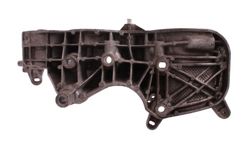 Držiak alternátora