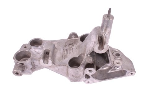 Držiak alternátora