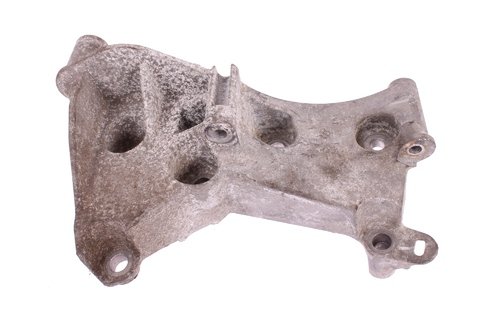 Držiak príslušenstva motora