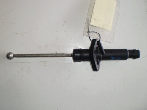 Hlavný spojkový valec