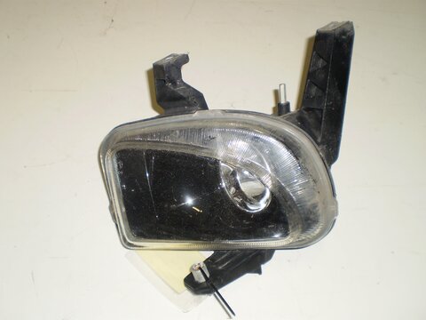 Hmlovka predná pravá P čierne pozadie