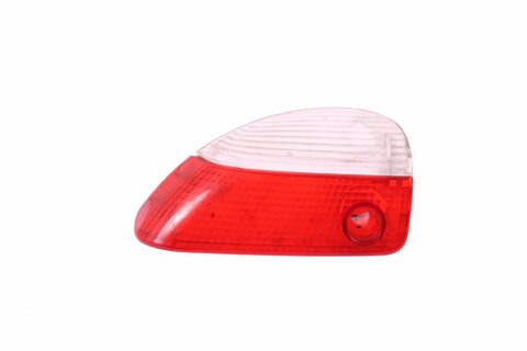 Odrazka predných pravých dverí