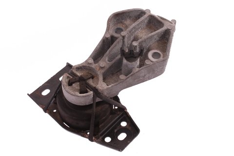 Silentblok zavesenie motora