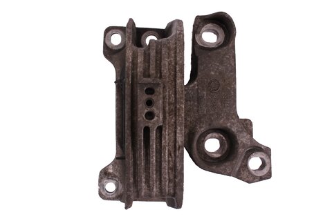 Silentblok zavesenie motora