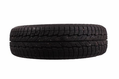 Pneumatika ZIMNÉ 185/65 R15 88H ROYAL BLACK royalsnow (6 mm) rok 2017