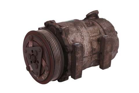 Kompresor klimatizácie SD7V161211