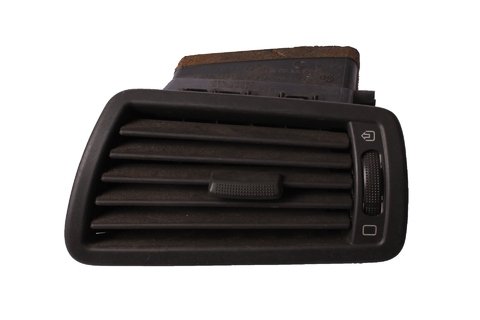 Difúzor palubnej dosky pravý P