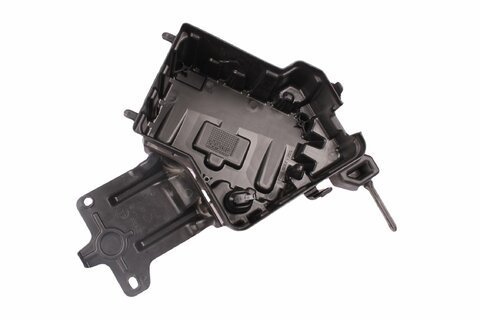 Kryt poistkovej skrinky motora spodný diel