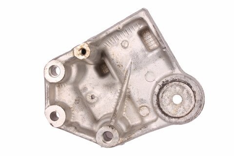 Držiak motora pravý horný