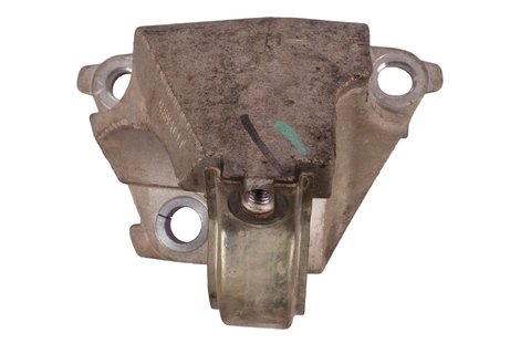 Držiak pravej polosi