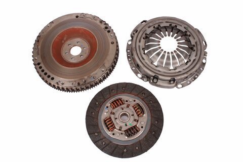 Spojková sada s zotrvačníkom