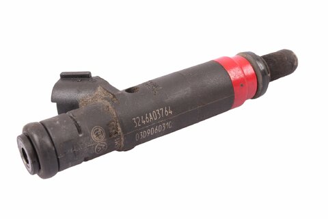 Vstrekovač 03D906031C