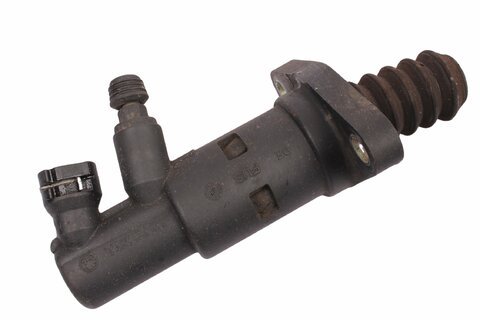 Pomocný spojkový valec