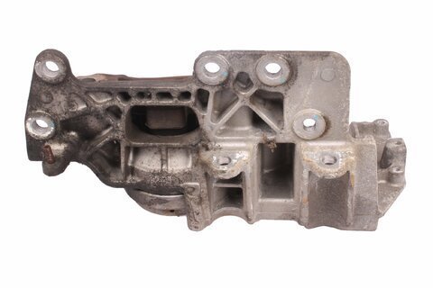 Silentblok zavesenie motora