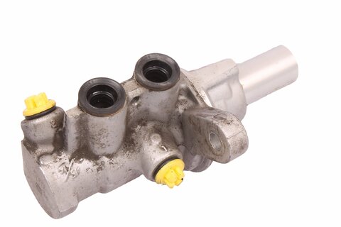 Hlavný brzdový valec pre manuálnu prevodovku