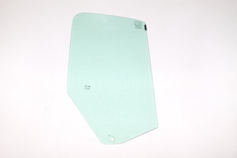 Bočné okno prednej pravej P 07-