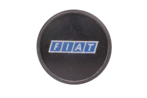 stredová pokrievka kola čierna