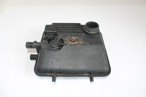 Expanzná nádoba vody (vývody do strany s čidlom)