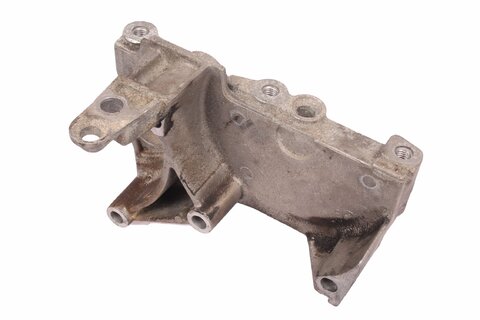 Držiak silentbloku motora