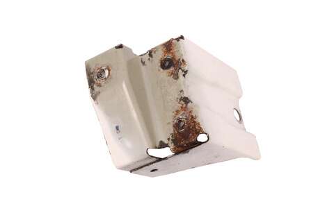 Držiak výstuhy predného nárazníka ľavý